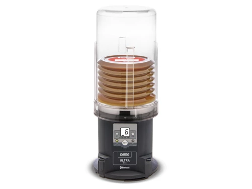 automatic lubrication system with a pressure build-up to 50 bar, 1000 cc, bluetooth functionality